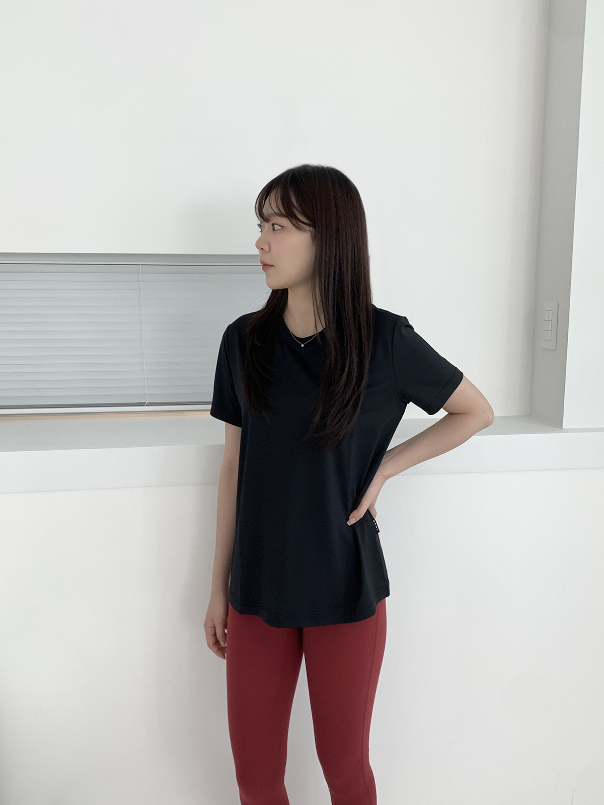 우먼즈 쿨애버 슬림핏 숏슬리브 블랙